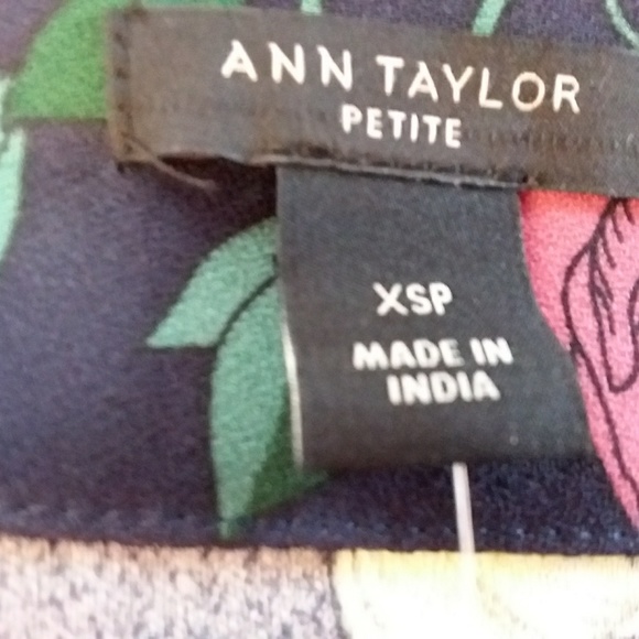 Ann Taylor Women's Wrap Around Top NWT - Picture 5 of 7